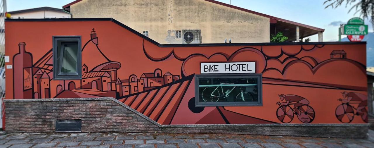 Ristorante Albergo Gerardo Di Masi Caposele Exteriör bild