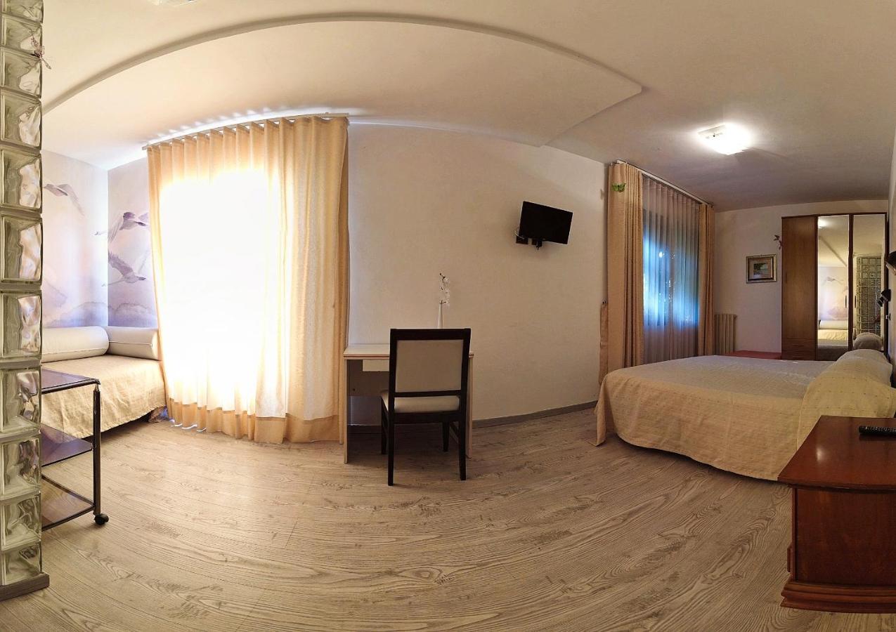 Ristorante Albergo Gerardo Di Masi Caposele Exteriör bild