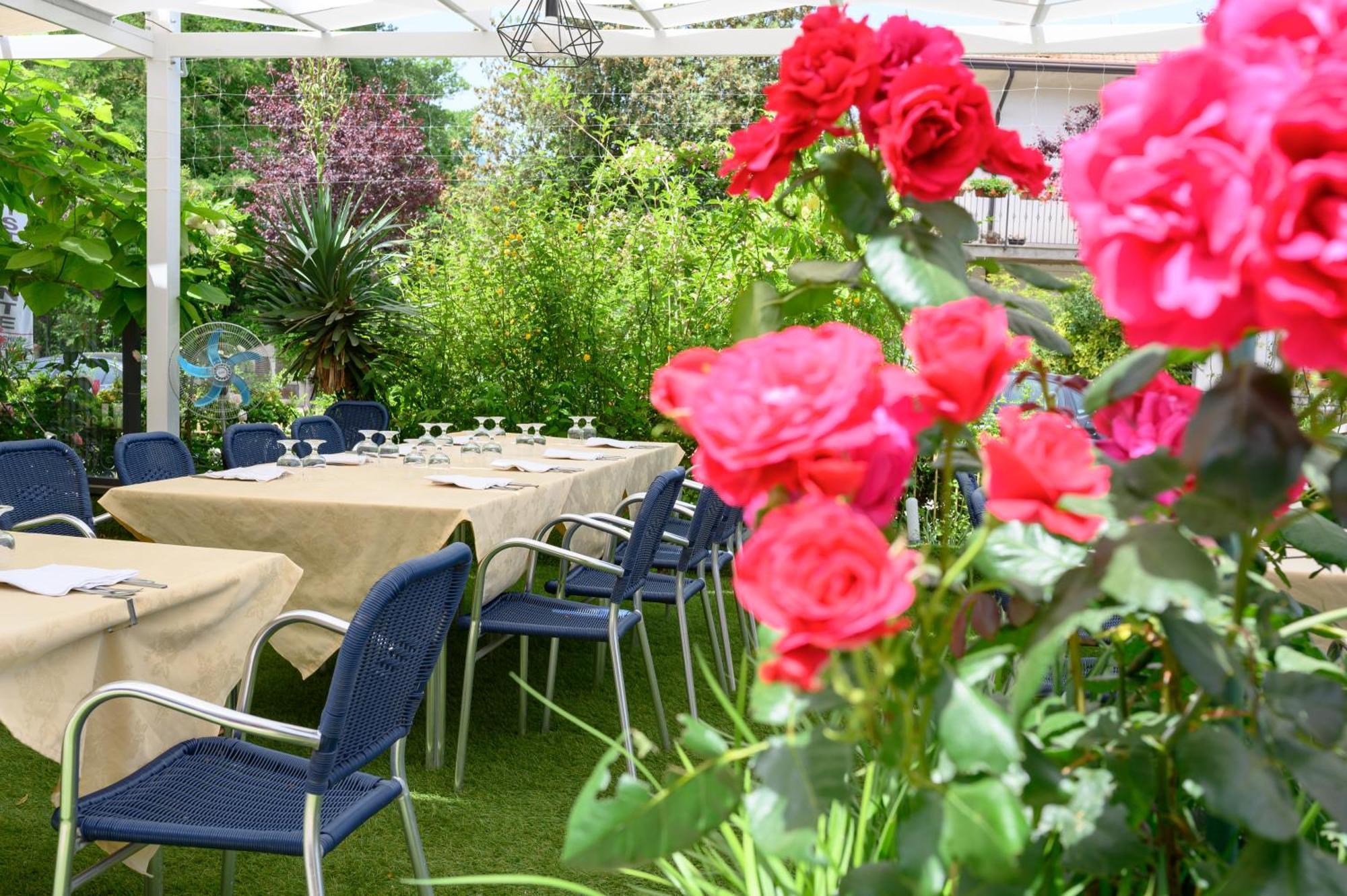 Ristorante Albergo Gerardo Di Masi Caposele Exteriör bild