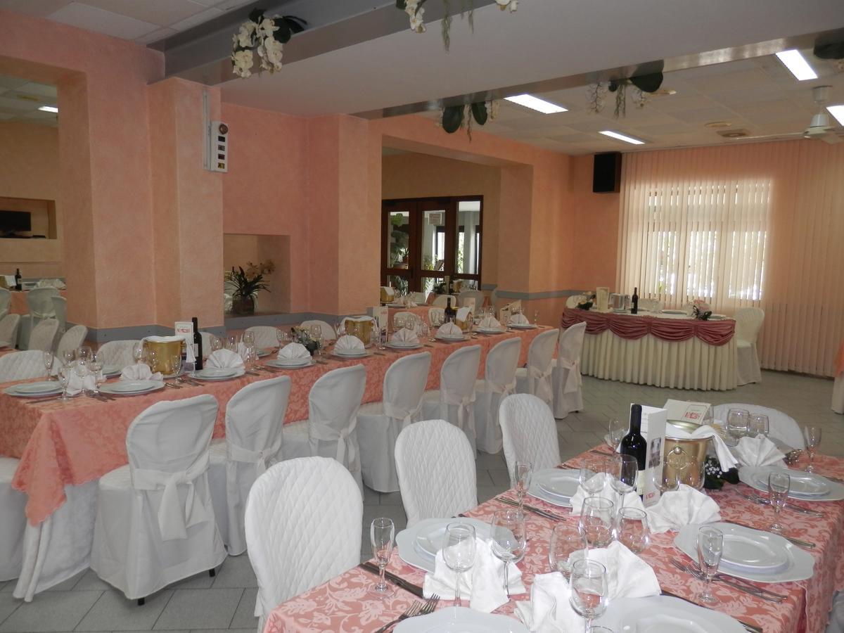 Ristorante Albergo Gerardo Di Masi Caposele Exteriör bild