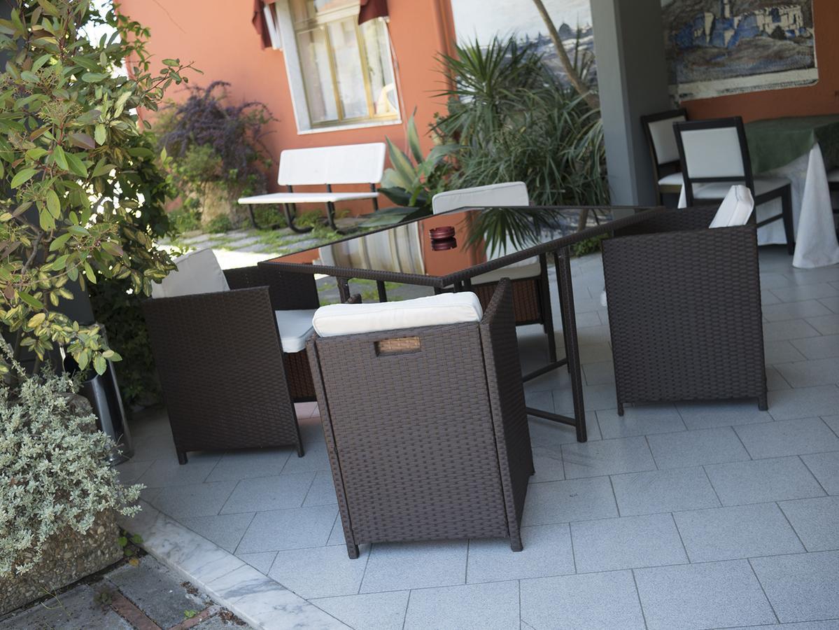 Ristorante Albergo Gerardo Di Masi Caposele Exteriör bild